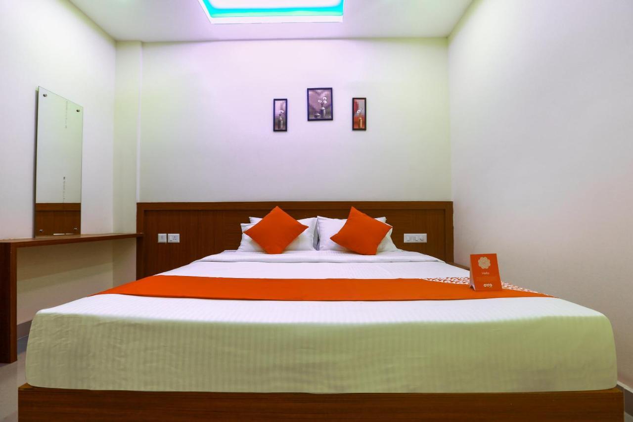 Oyo Ramis Residency Hotell Kannur Exteriör bild