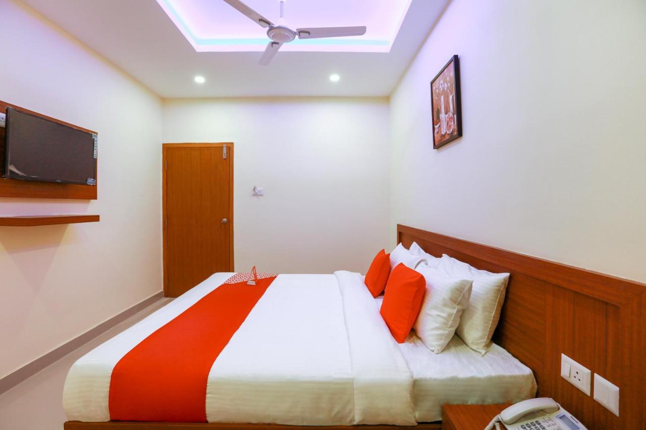 Oyo Ramis Residency Hotell Kannur Exteriör bild