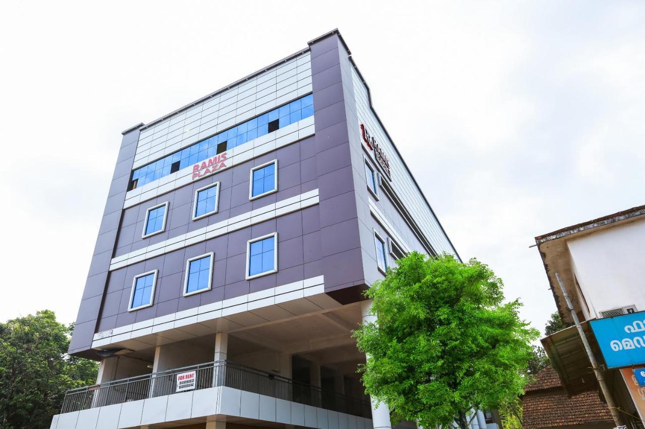 Oyo Ramis Residency Hotell Kannur Exteriör bild