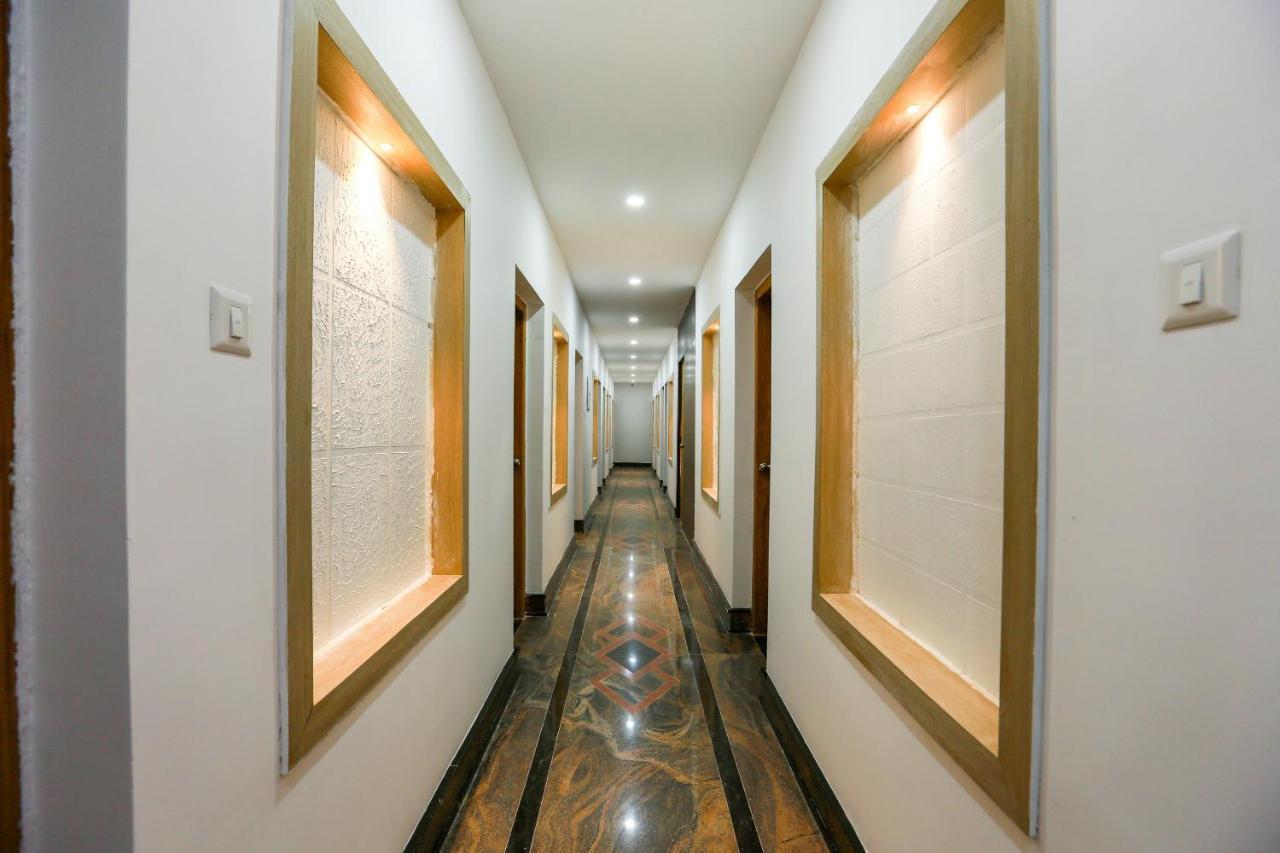 Oyo Ramis Residency Hotell Kannur Exteriör bild