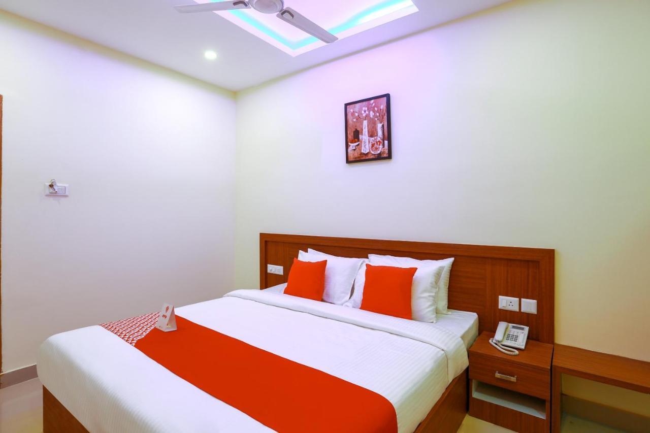 Oyo Ramis Residency Hotell Kannur Exteriör bild